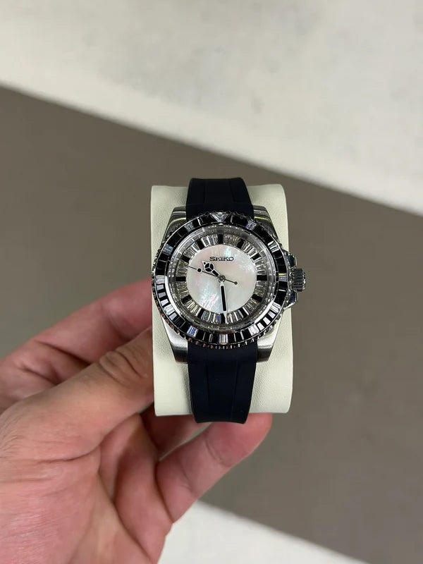 Seiko Mod Submariner Monopoly Panda Diamond