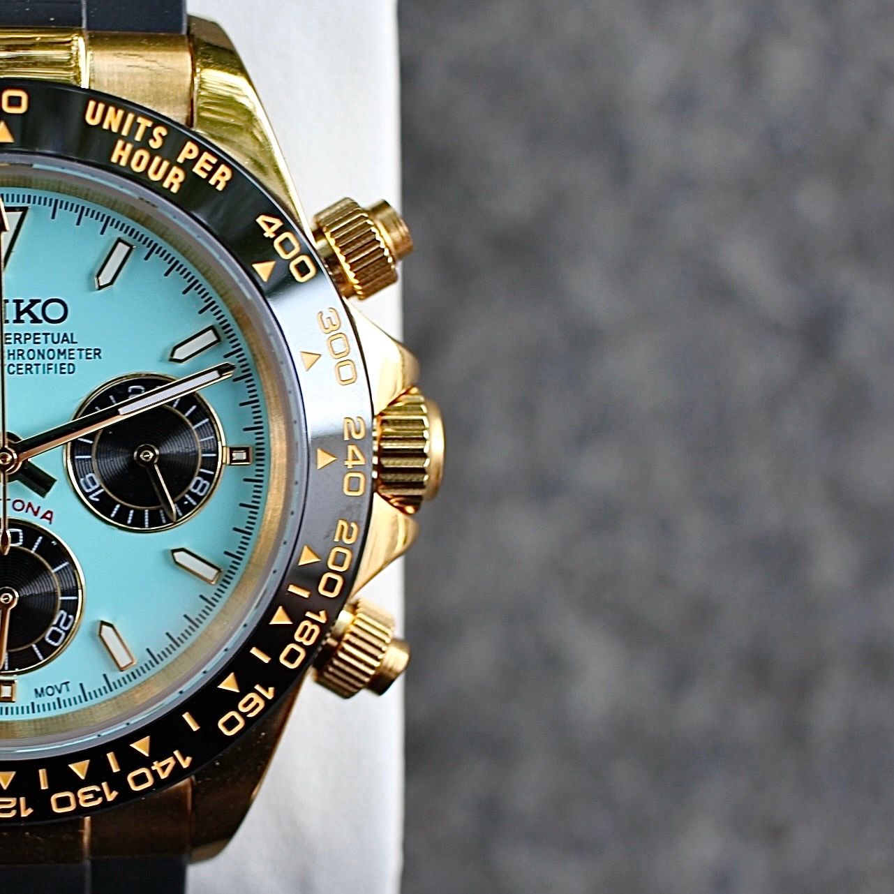 Seiko Daytona Mod Gold Oyster-Flex Bracelet Tiffany Blue Dial