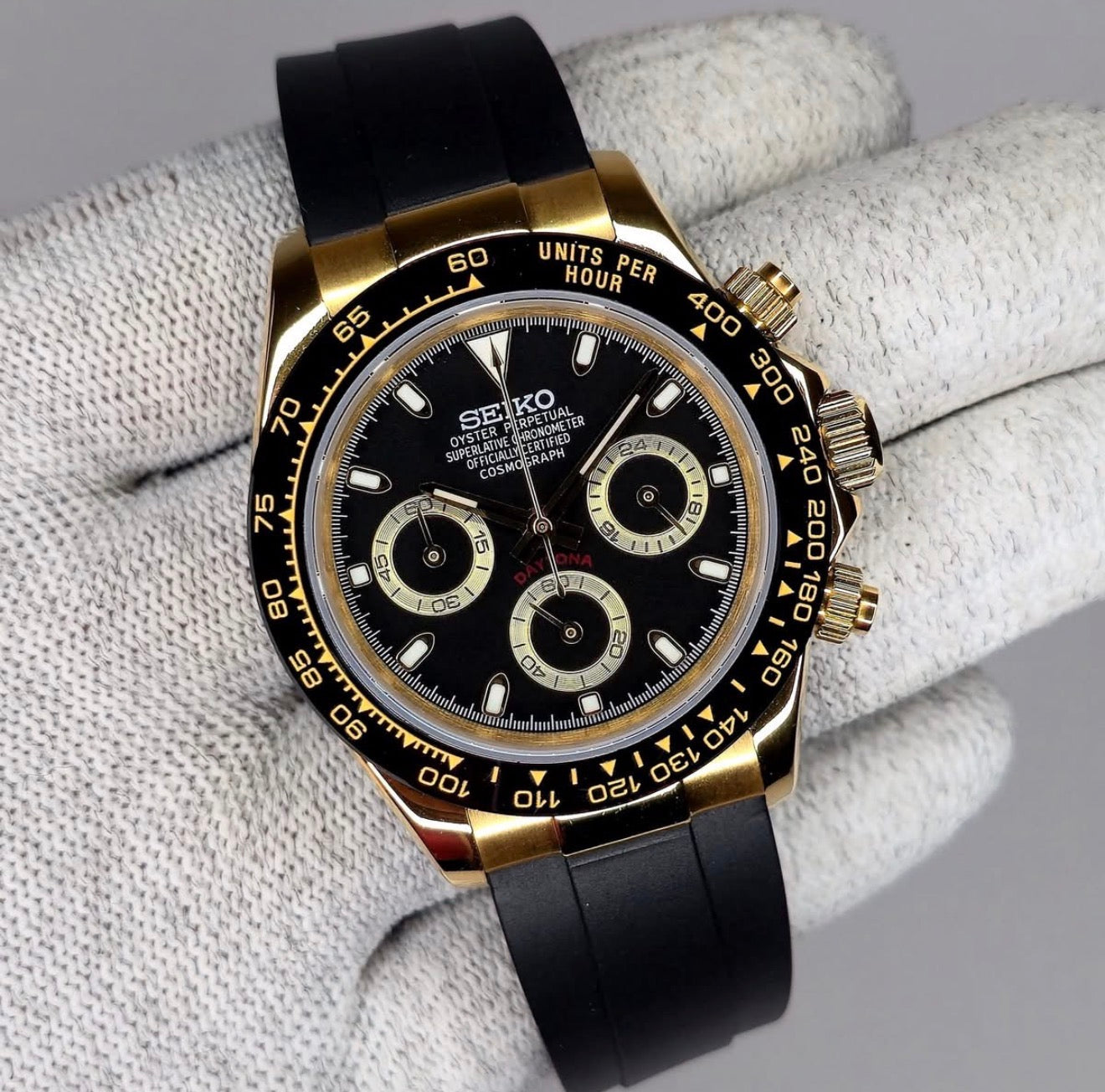 Seiko Daytona Mod Gold Black Dial