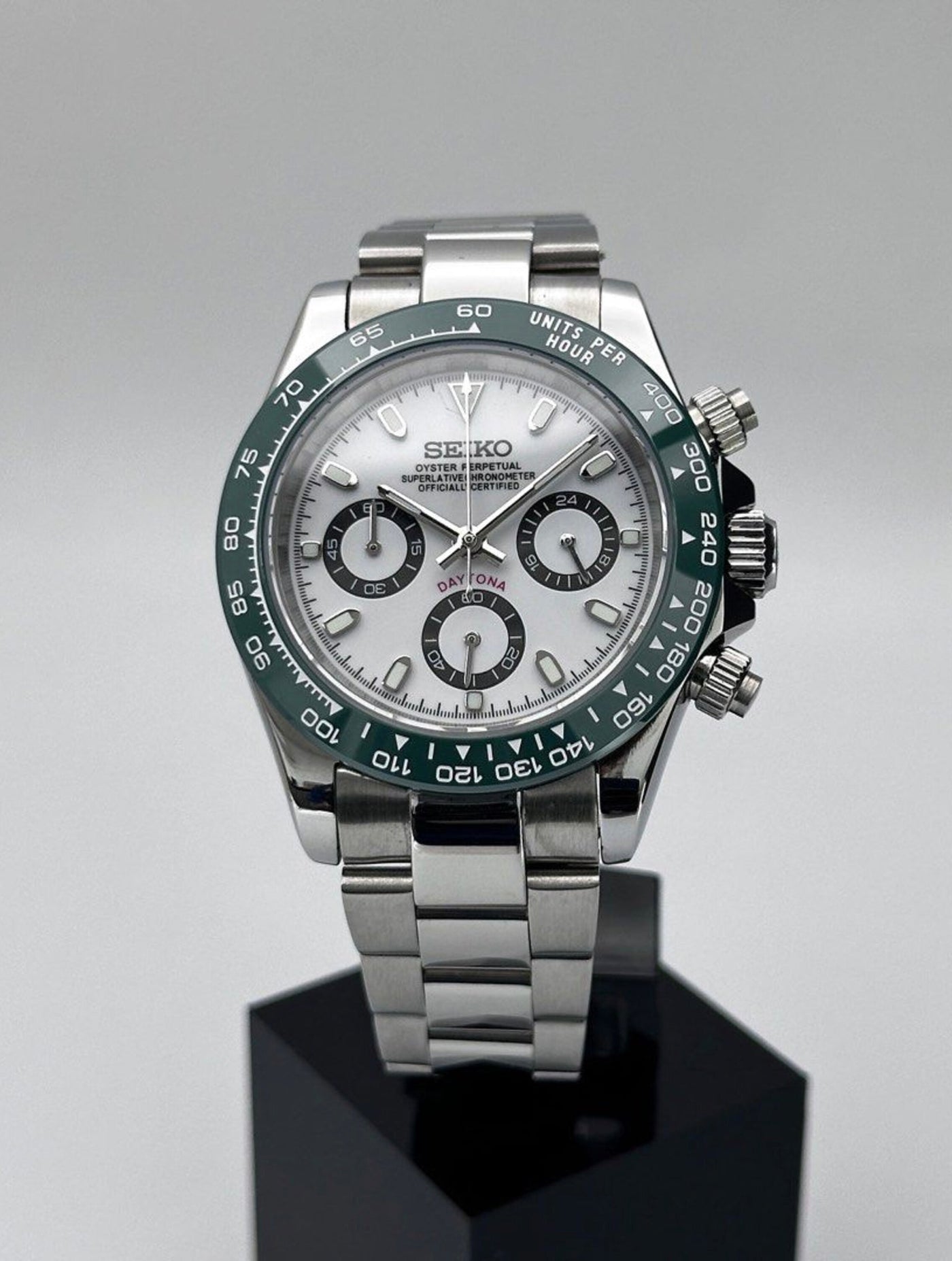 Seiko Daytona Mod Stainless Steel Case White Hulk Dial