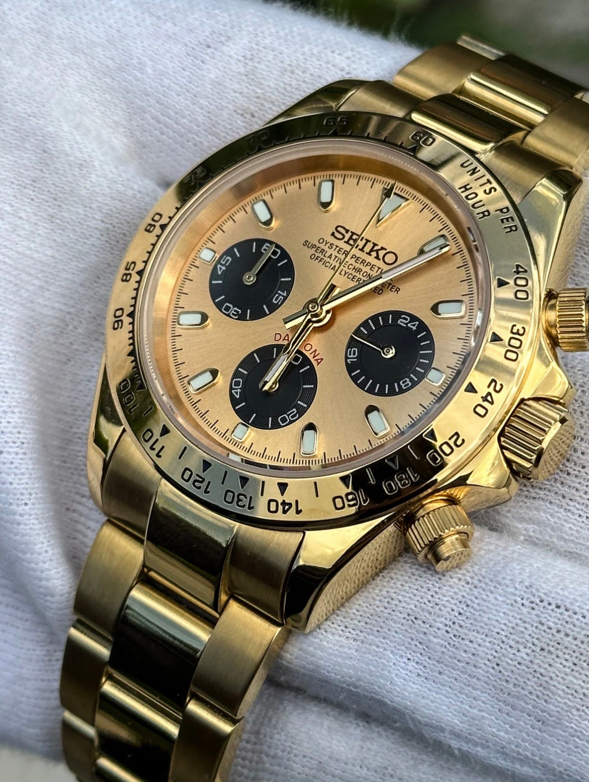 Seiko Daytona Mod Gold Case Gold Pikachu Dial