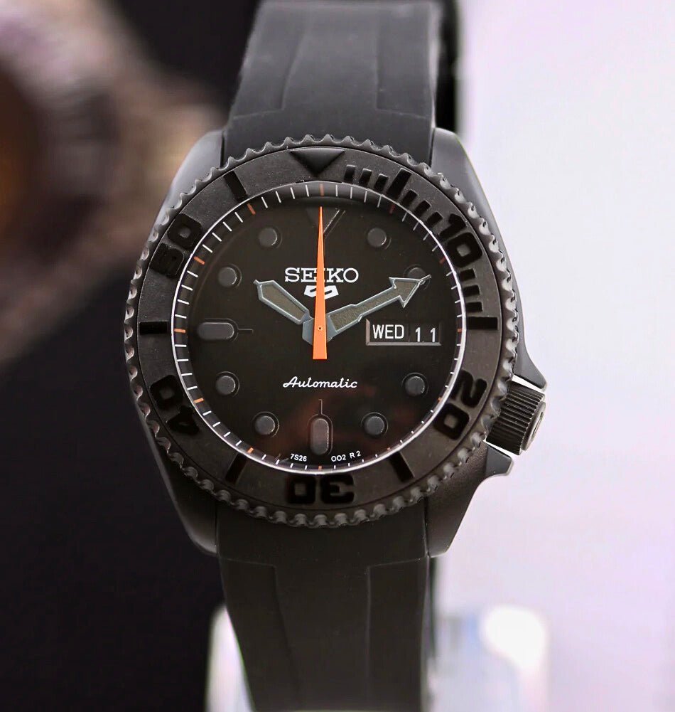 Seiko Mod SKX Black Orange
